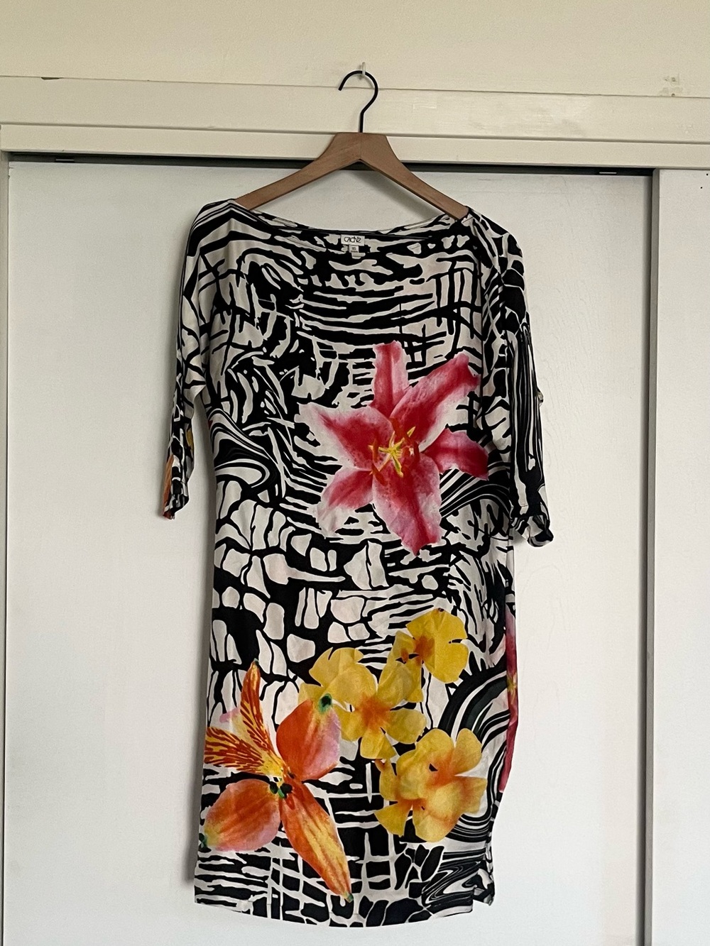 VTG Caché Silk Black & White Floral Dress with Pink and Yellow Blooms